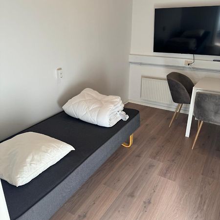 Italian Rooms 8 Aalborg Bagian luar foto