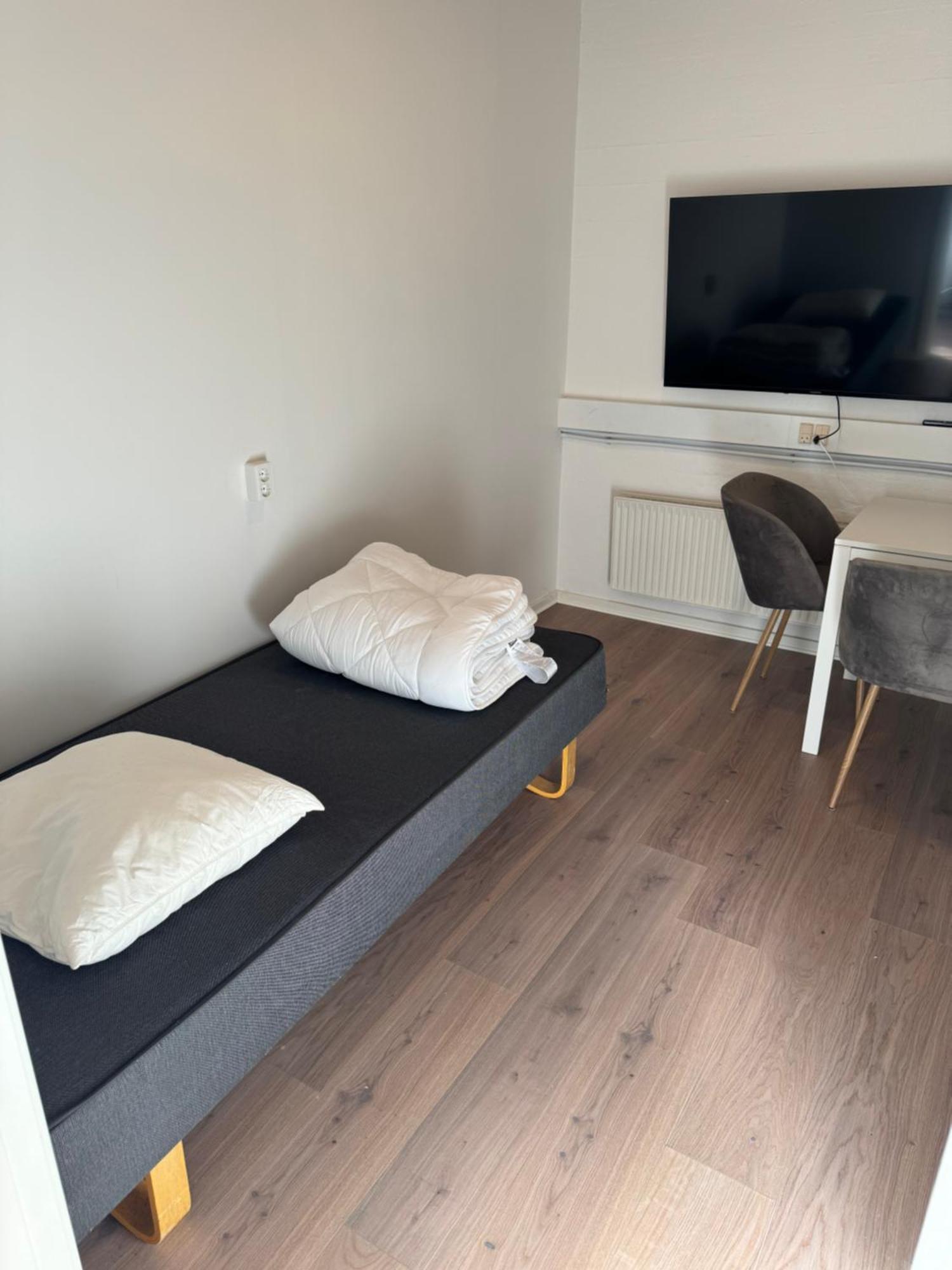 Italian Rooms 8 Aalborg Bagian luar foto